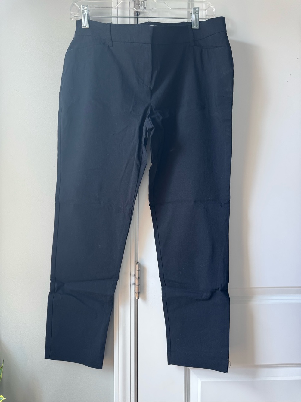 Van Heusen slim fit stretch black slacks pants size 8